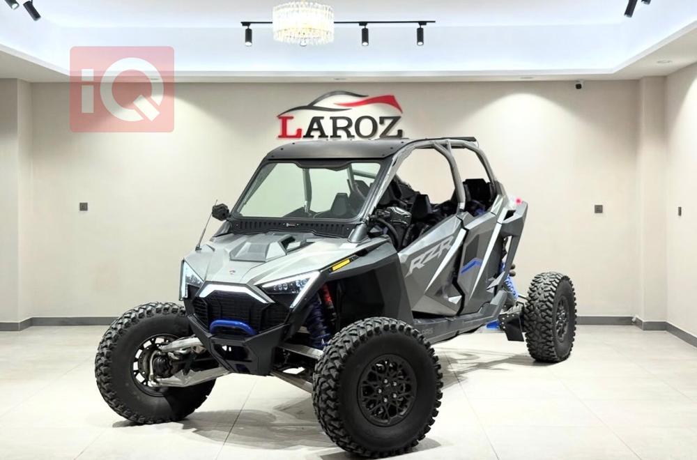 پۆلاریس RZR